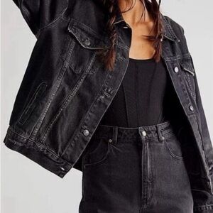NWT Free People Washed Black Distressed Jolene Trucker Jean Jacket Medium